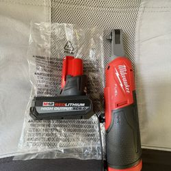 M12 1/4” Ratchet & Battery 