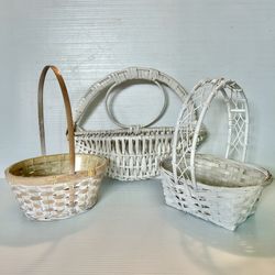  Vtg Wall Hanging Pocket Basket Wicker Plant Baskets w Inserts Lot of 3 Tap See More for All Info. 
