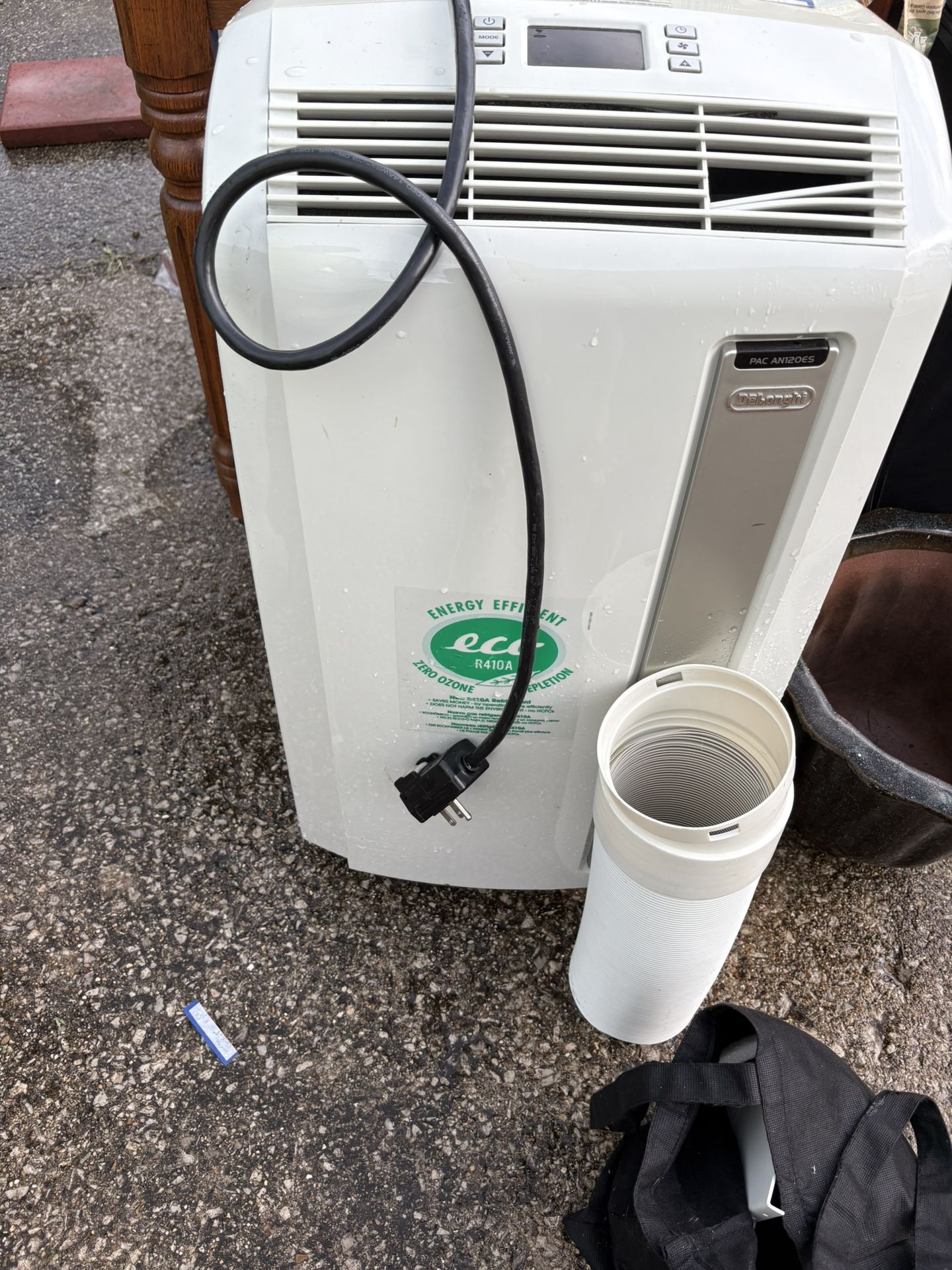 Portable. A/C Unit. 110 Volt.