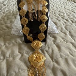 Golden Brand New Jewelry Sets Necklaces