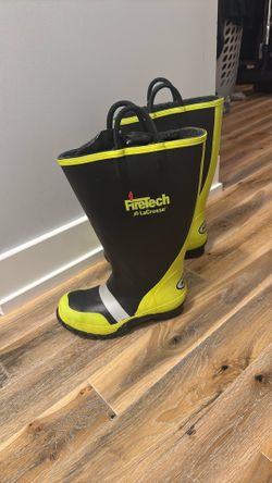 Men’s LaCrosse rubber boots size 6 wide