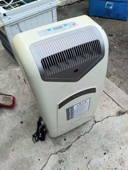SoleusAir Mac-12K portable air conditioner and heater with a 12,000 BTU capacity