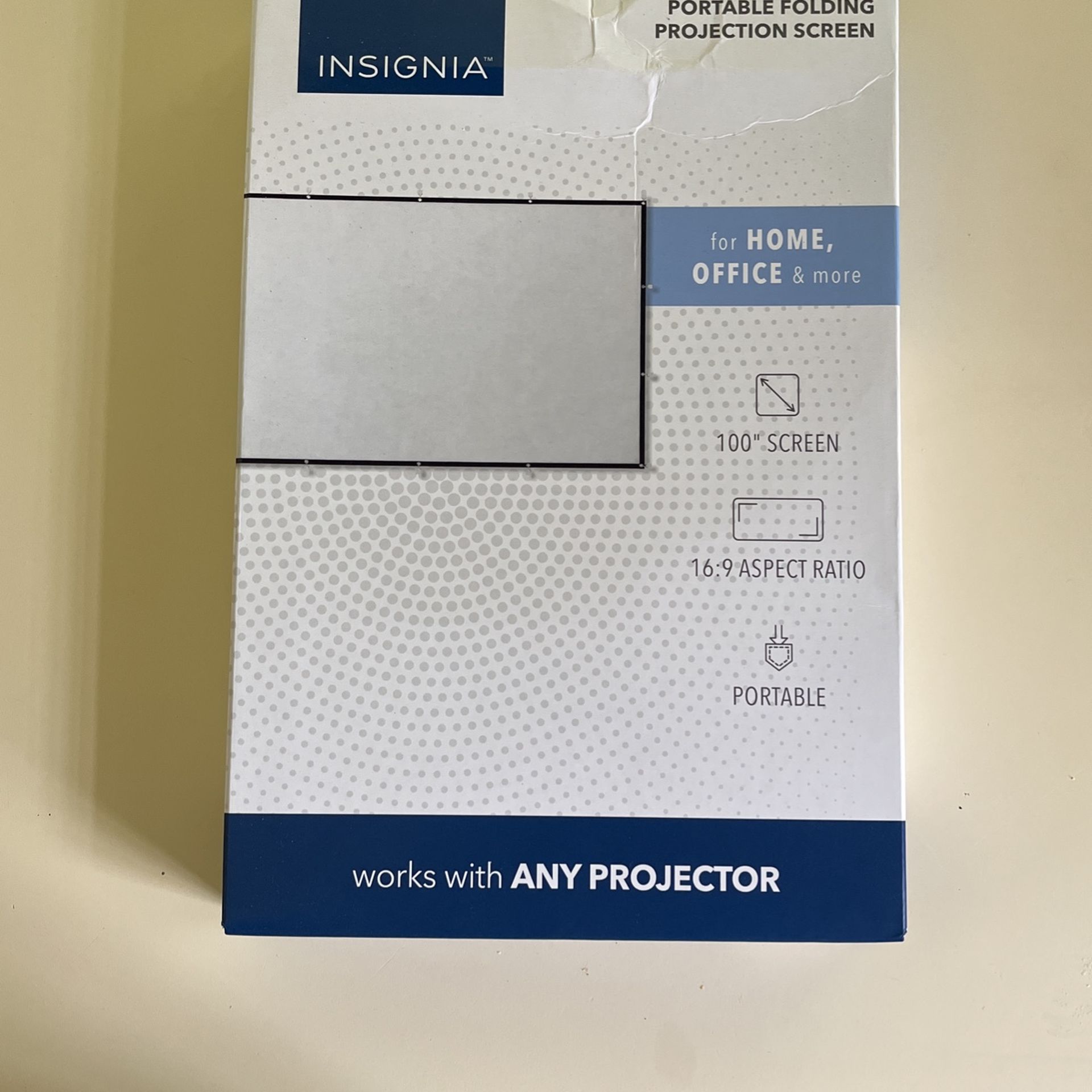 Projection screen