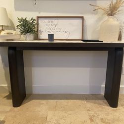 New Potato Barn Sofa Or Accent Table