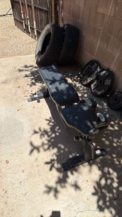 Adjustable workout bench