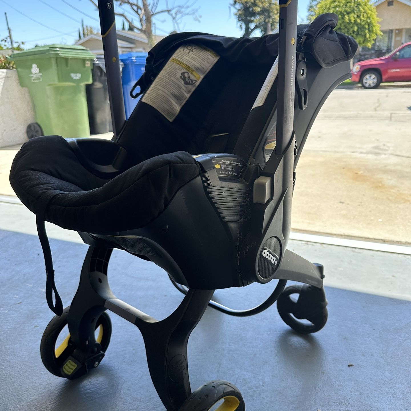 Doona car seat/ Stroller 