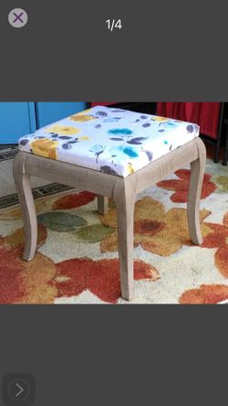 Floral Small Bench , Like New - 17"L x 17"W x 18"H 