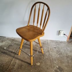 24 In Swiveling bar stools