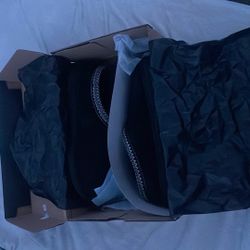 Black and White Men’s Uggs