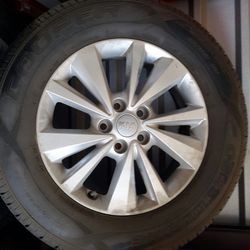 Kia SodonaTires and Rims set 4 Very Good Condition With Less Than 3 Month Use Mount And Balance Ready To Go.