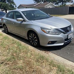 2017 Nissan Altima Sv Fully Loaded Clean Title 