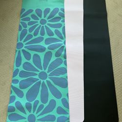 Lululemon Yoga Mat (Black) – 2 Extra Yoga Mats FREE
