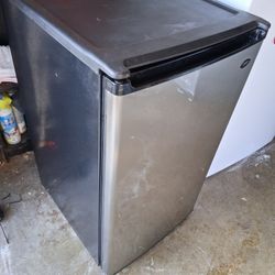 Mini Fridge And Freezer