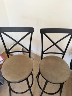 Set of 2 barstools