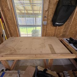 CHICAGO e ELECTRIC POWER TOOLS ITEM 95380 BENCH TOP ROUTER TABLE WITH 1-3/4 HP ROUTER 