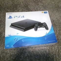 PS4 Brand New 1Tb
