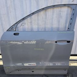 2015 16 17 18 19 20 21 22 23 2024 PORSCHE MACAN LEFT SIDE FRONT DOOR OEM USED