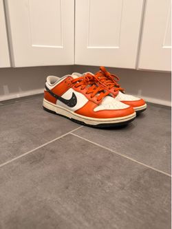 Nike Dunk Low “Campfire Orange” – Men’s Size 9 – Clean & Classic Colorway