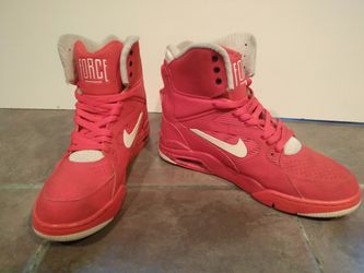 Red Nike