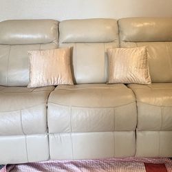 2 couch for 6 people electric with table