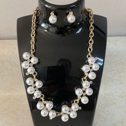 Vintage Style Costume Pearl And Chip Set