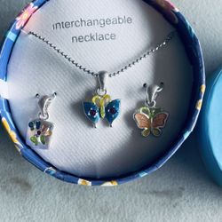 Brand New Girls Necklace And Earring Set 