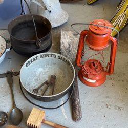 Vintage Knick Knacks 