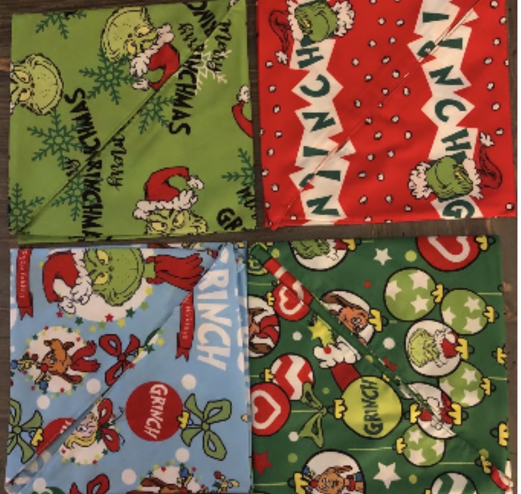 Grinch Dog/Cat Bandanas 4 Pack $10 Each (Pick Up Only)