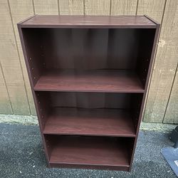Bookshelf (w/ Adjustable Shelves)