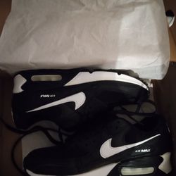 Nike Air Max 90 - Women's Size 7 - Black