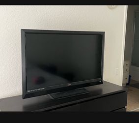 TV 47” vizio - free/ pickup only