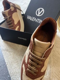 Valentino Sneakers 
