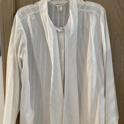 Néw Laura Mae Long Sleeve White Blouse With Gold Stripes Size 40