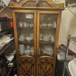 Solid Wood China Cabinet 