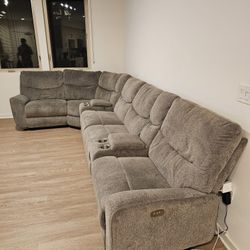 L shape Couch Powered Recliner / USB - ( Living Spaces )