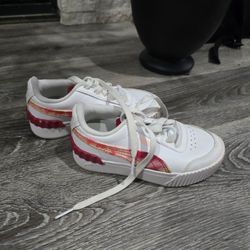 Girls sneakers size 10.5