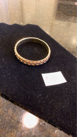 Very Shiny Gold Bangle Bracelet.