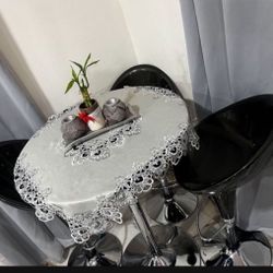 Table With 3 Chairs