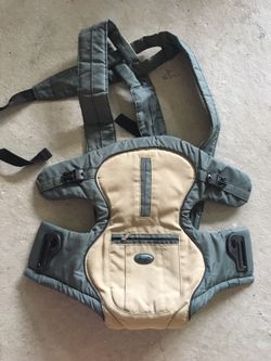 Snugli baby carrier