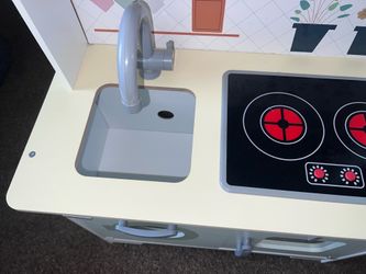 Play kitchen