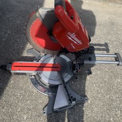 Milwaukee 12” Blede M18 Miter Saw Sliding 