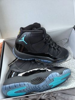 Jordan 11 Gamma size 5 youth.