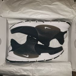 Nike sock dart. Size 10