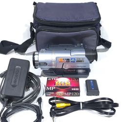 Sony Handycam DCR-TRV140 Camcorder Digital8 Video Camera