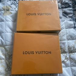 AUTHENTIC LUIS VUITTON MENS WALLET