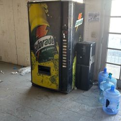 Gatorade/soda Vending Machine