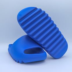 Adidas Yeezy Slide “Azure”