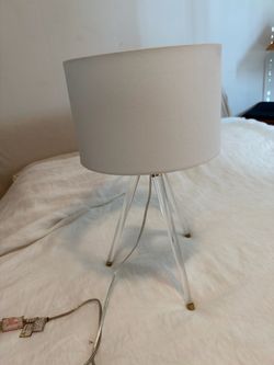 Tripod Table Lamp