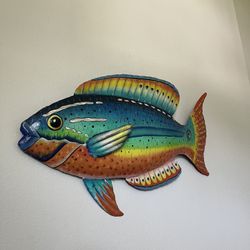 Metal Fish And Wall Decor 