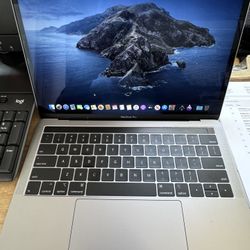 MacBook Pro 13” 2019